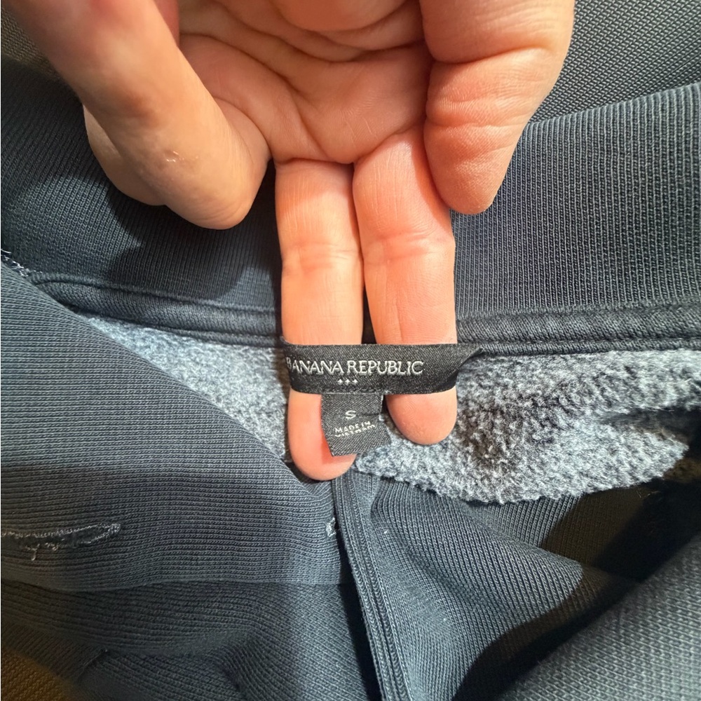 Banana Republic Charcoal Gray Crewneck Sweatshirt